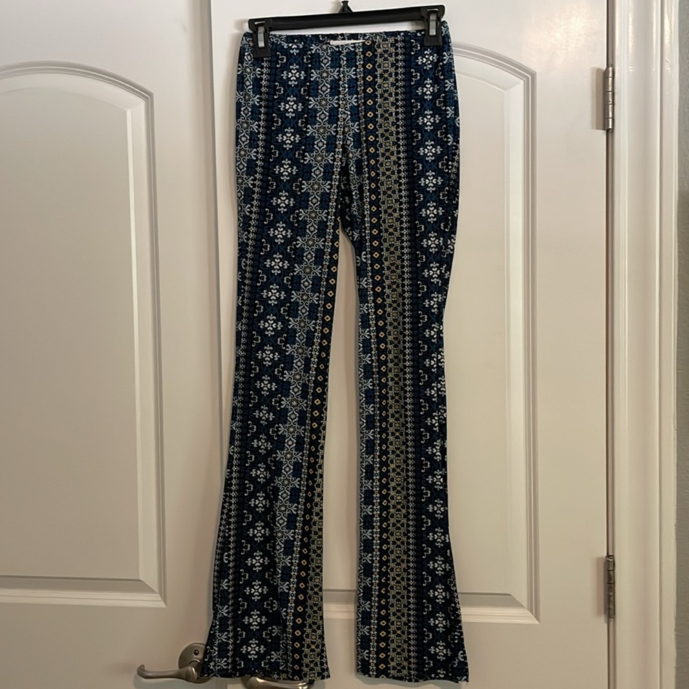 Bundle Of 4 Stretchy Flared Pants Size Small - image 5